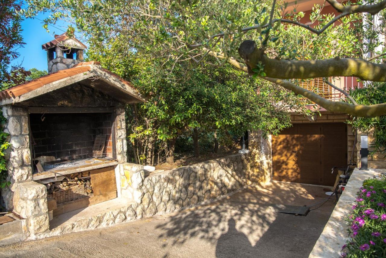 Apartments And Rooms By The Sea Vrsi - Mulo, Zadar - 5848 Exterior foto